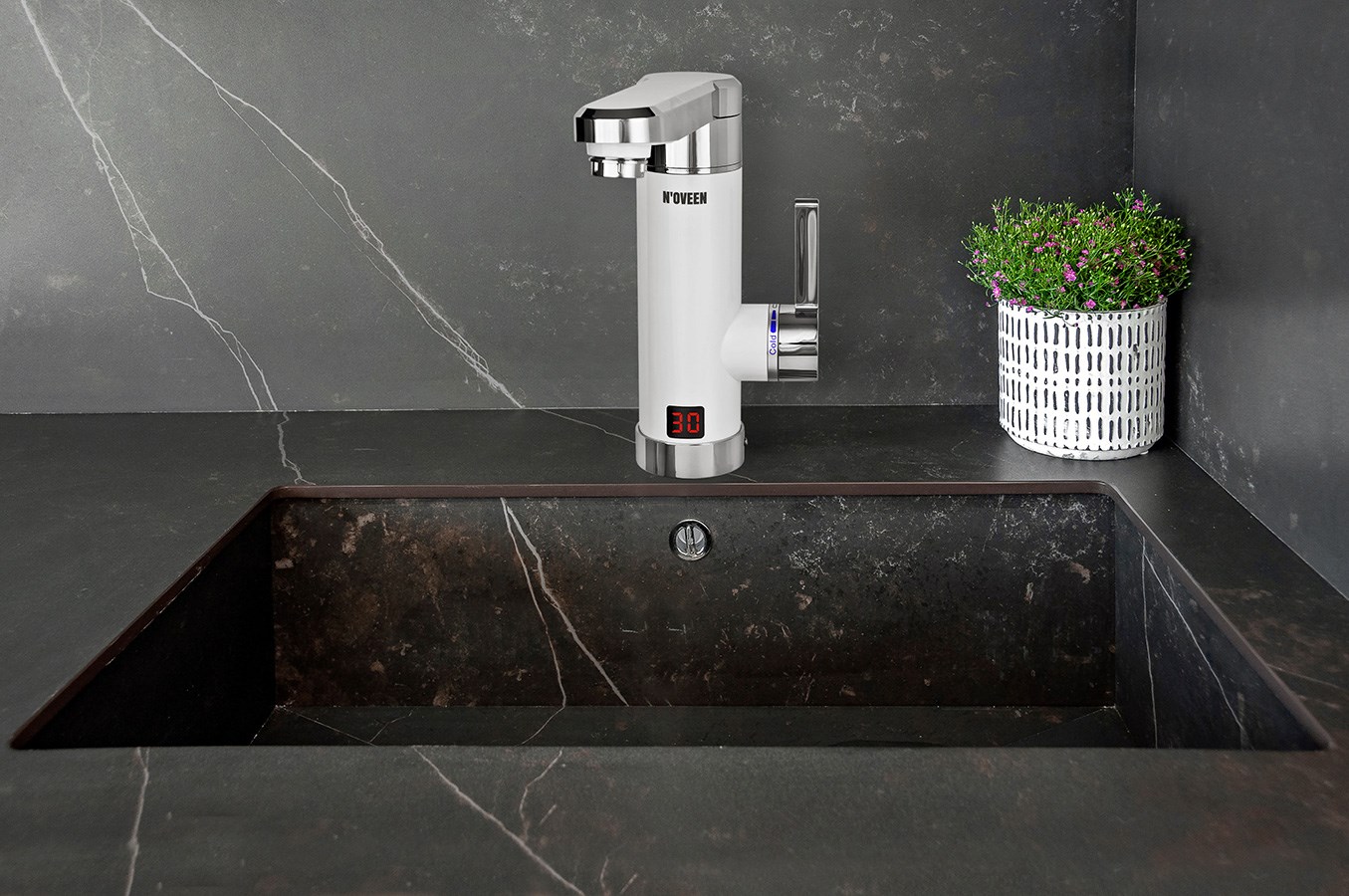 W3D832r9J0u041C6X6G6P017n1H2W1h7