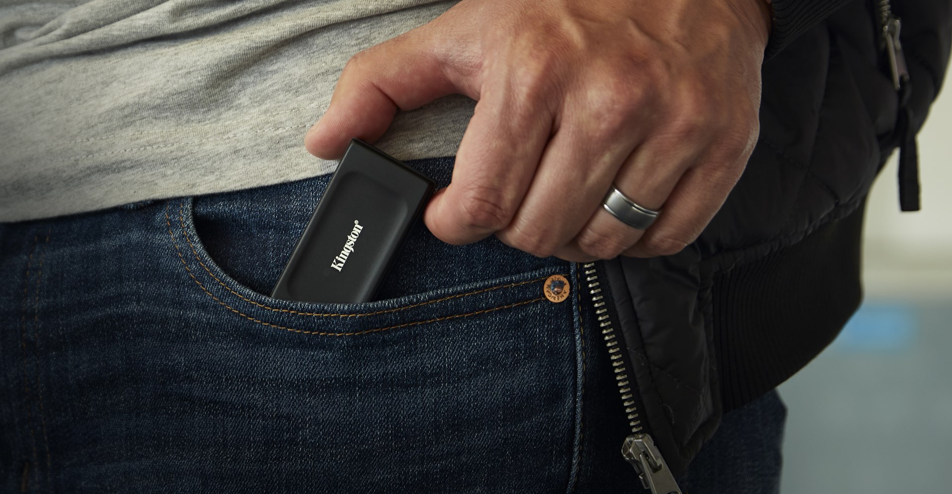 32C4a3z4n0i0n1w7V2g9Z1s0F5l4b6M0