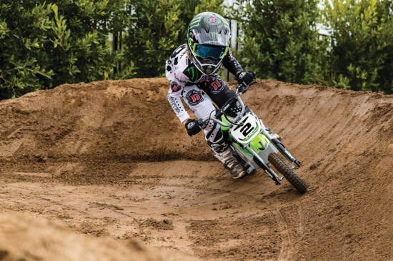 C8Q794x6m080H1l6j109W1k464i174r6